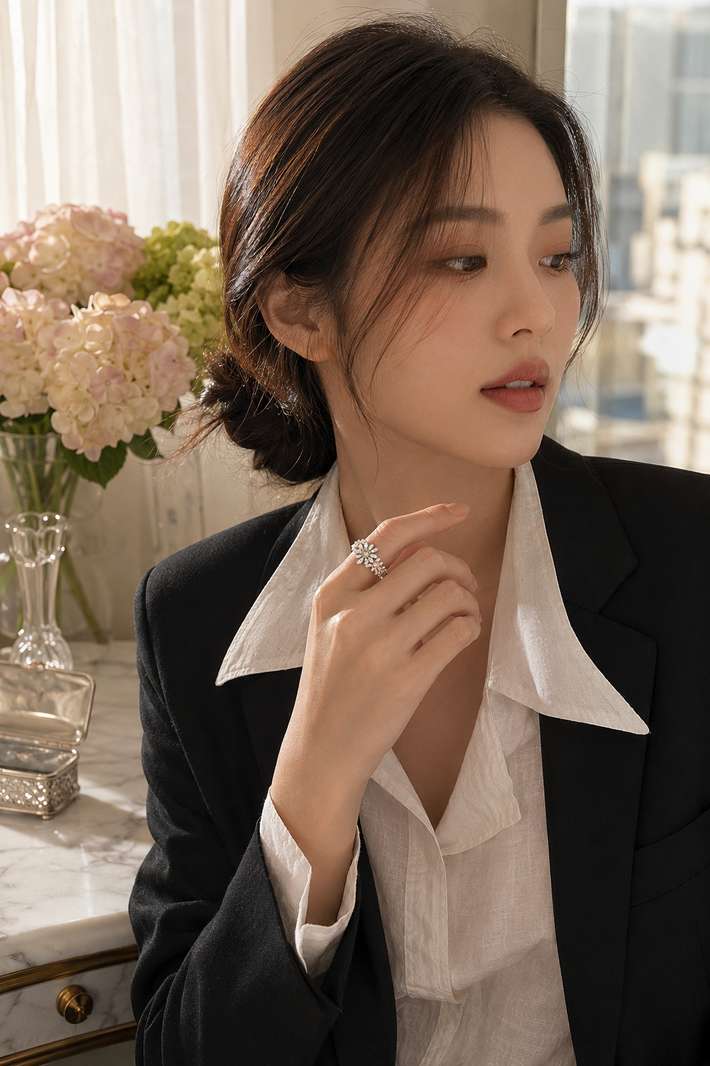 White Gold Plated Daisy Ring