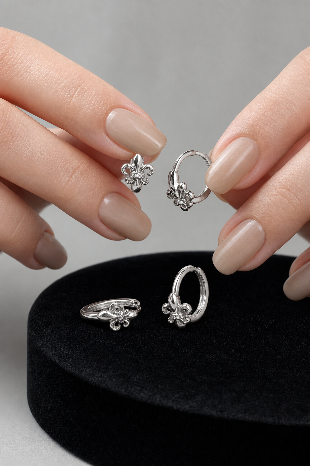 Vintage Fleur-de-lis Earrings