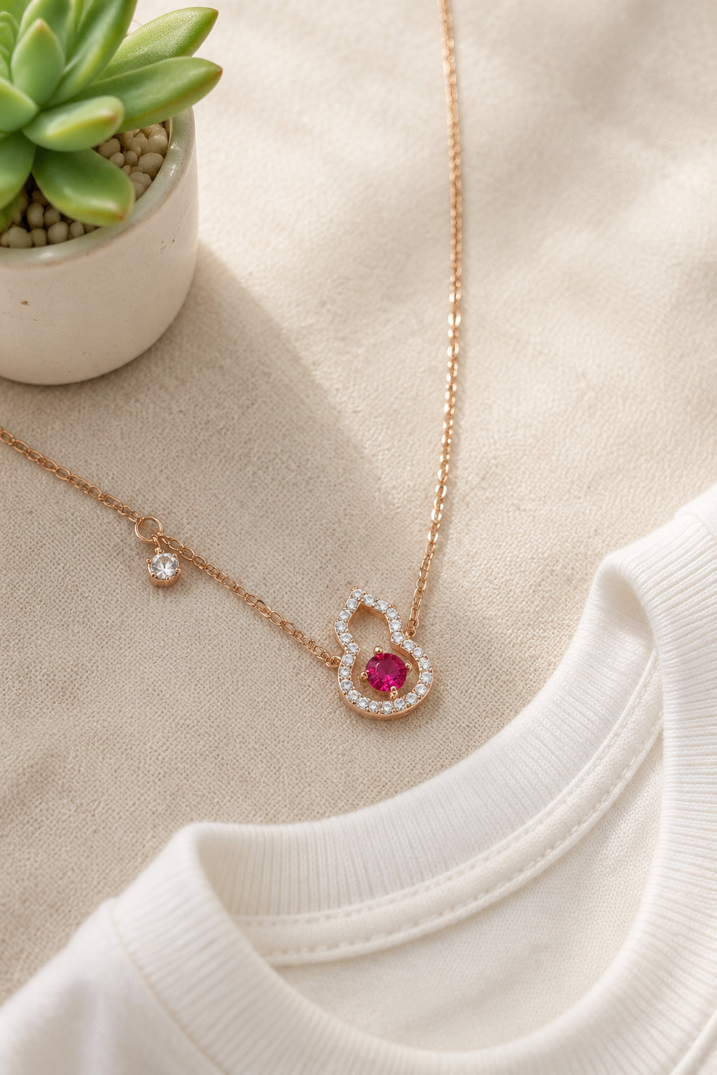 Rose Red Gourd Necklace
